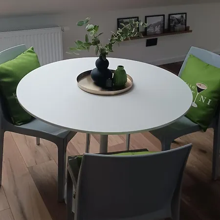 Am Wald Apartment *